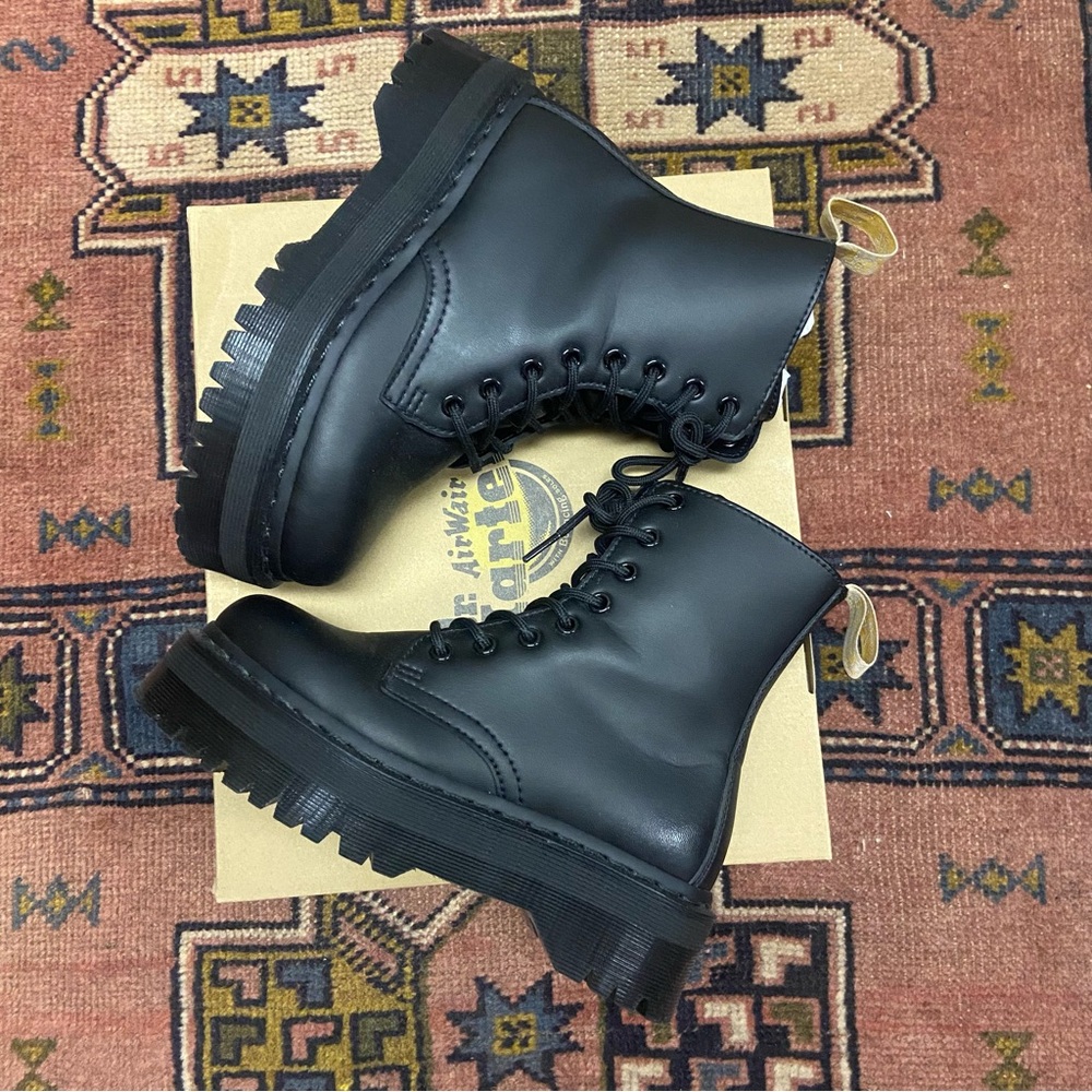 Dr. Martens Jadon Black Platform Combat Boots. Size 6.